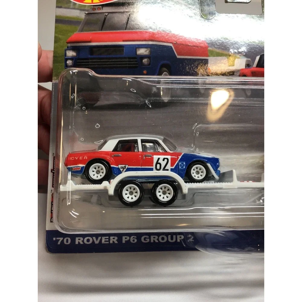1/64 Scale Hot Wheels Team Transport Set
